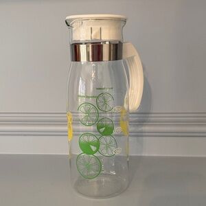 Pyrex Vintage Lemon & Lime Slices Pitcher